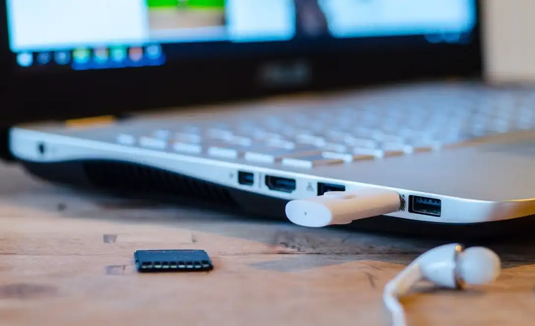 Cara Membuat USB Bootable Windows Tanpa  Software Dengan CMD